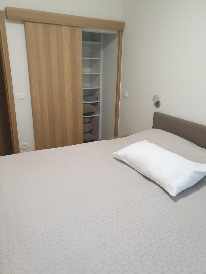 Apartment With Terrace Порторож Екстериор снимка